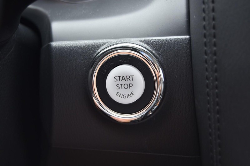 Nissan Armada Vehicle Image 21