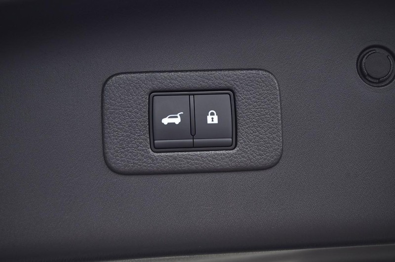 Nissan Armada Vehicle Image 31