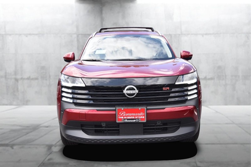 Nissan Kicks Vehicle Image 04