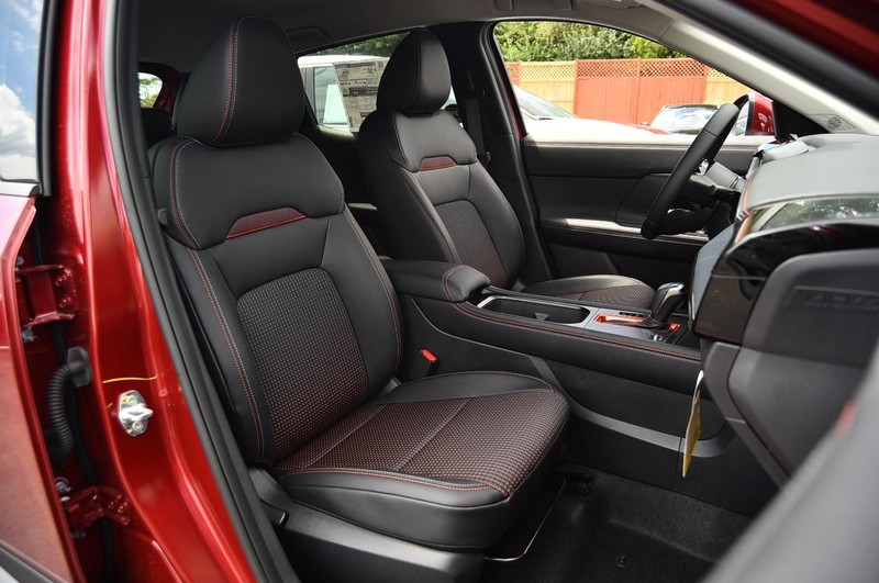 Nissan Kicks Vehicle Image 25