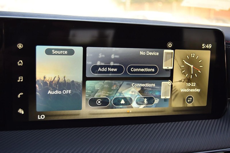 Nissan Kicks Vehicle Image 16