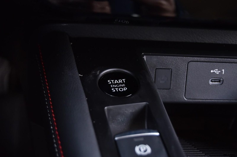 Nissan Kicks Vehicle Image 20