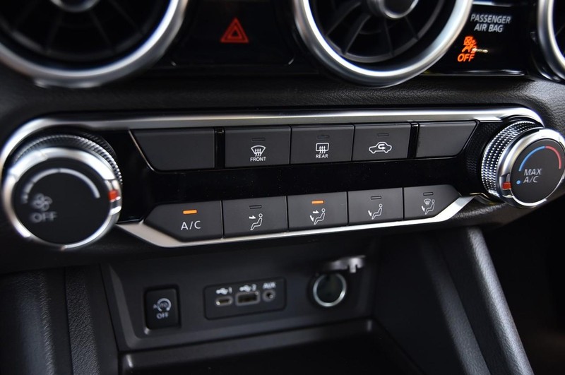 Nissan Sentra Vehicle Image 15