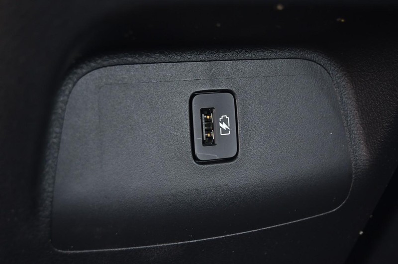 Nissan Sentra Vehicle Image 22
