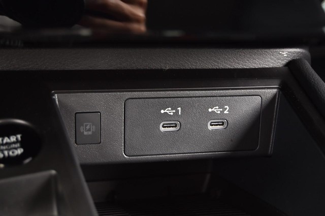 Nissan Kicks Vehicle Image 20