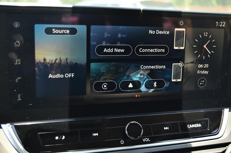 Nissan Altima Vehicle Image 14
