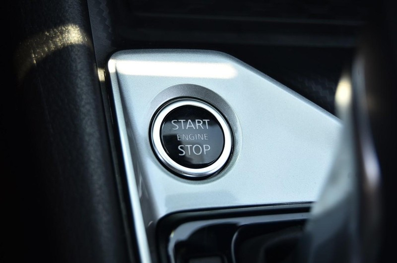 Nissan Altima Vehicle Image 17