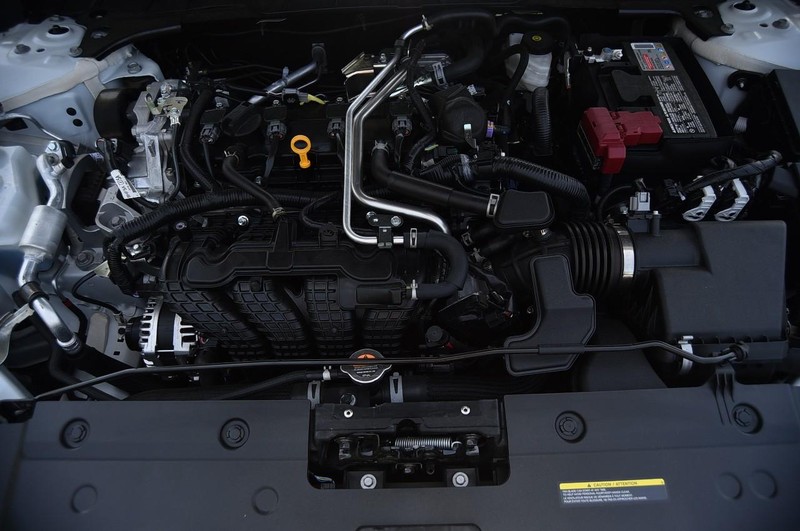 Nissan Altima Vehicle Image 25