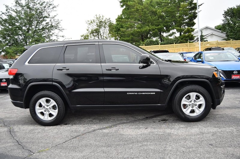 Jeep Grand Cherokee Vehicle Image 05
