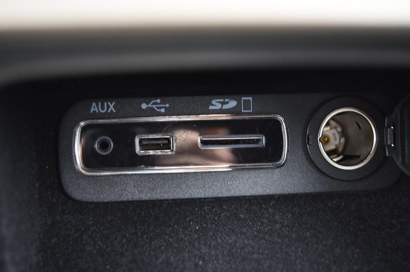 Jeep Grand Cherokee Vehicle Image 15