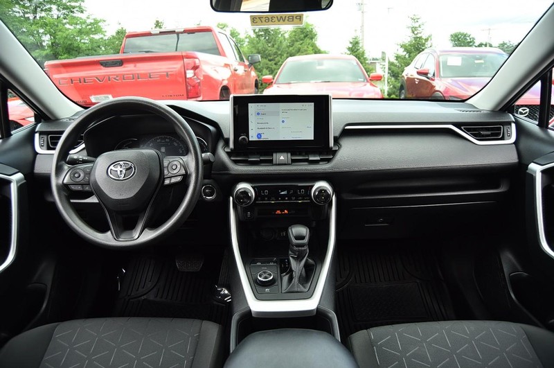 Toyota RAV4 Hybrid Vehicle Image 08
