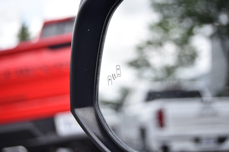 Toyota RAV4 Hybrid Vehicle Image 10