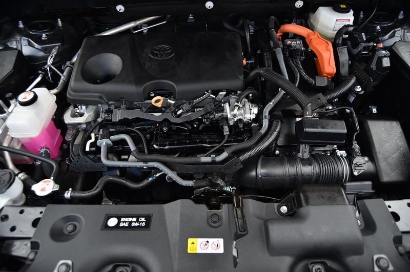 Toyota RAV4 Hybrid Vehicle Image 25