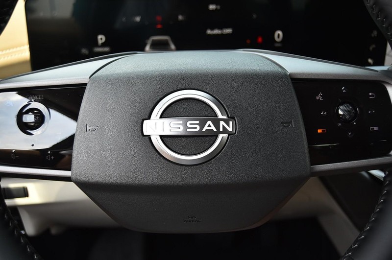 Nissan Murano Vehicle Image 22