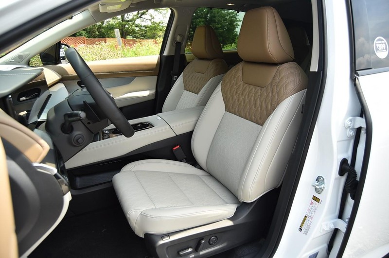 Nissan Murano Vehicle Image 23