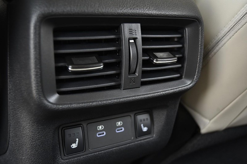 Nissan Murano Vehicle Image 27