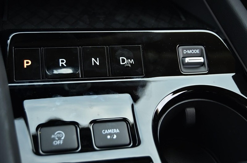 Nissan Murano Vehicle Image 21