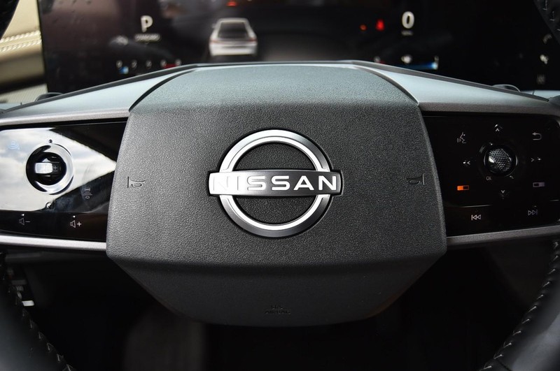 Nissan Murano Vehicle Image 22