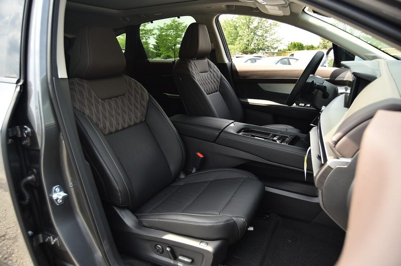 Nissan Murano Vehicle Image 24