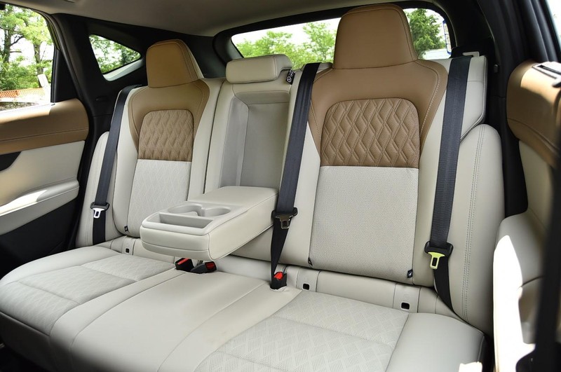 Nissan Murano Vehicle Image 27
