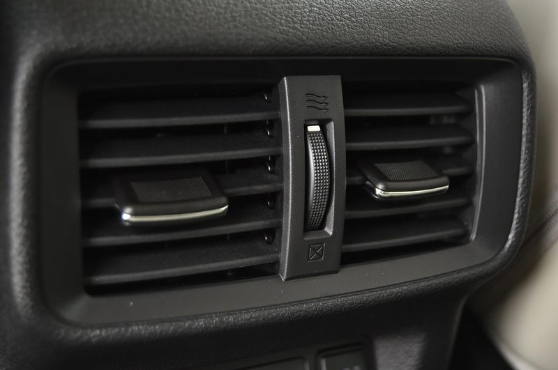 Nissan Murano Vehicle Image 28