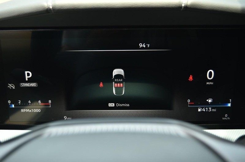 Nissan Murano Vehicle Image 13