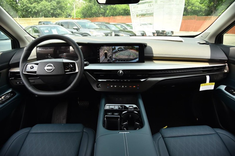 Nissan Murano Vehicle Image 08