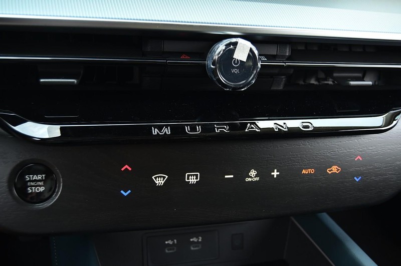 Nissan Murano Vehicle Image 19