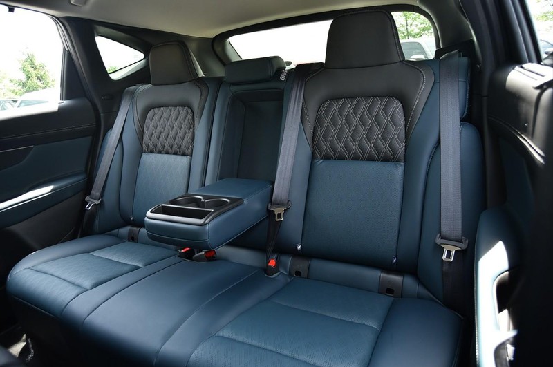 Nissan Murano Vehicle Image 26