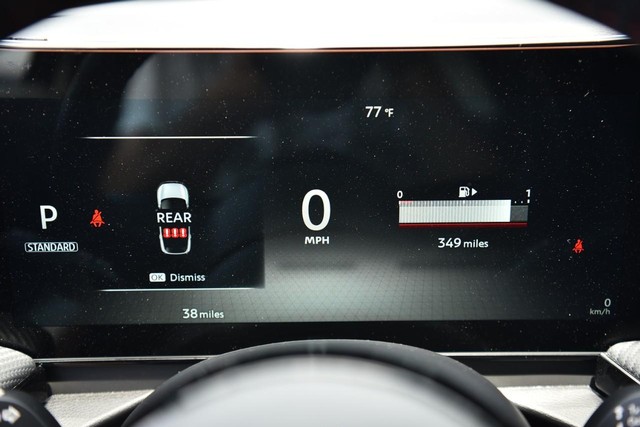 Nissan Kicks Vehicle Image 12