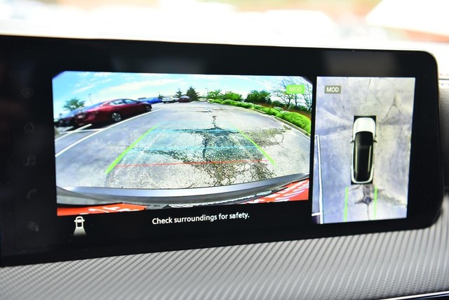 Nissan Kicks Vehicle Image 13