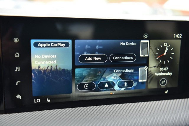Nissan Kicks Vehicle Image 14
