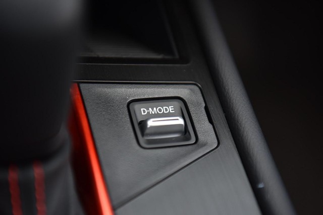 Nissan Kicks Vehicle Image 21