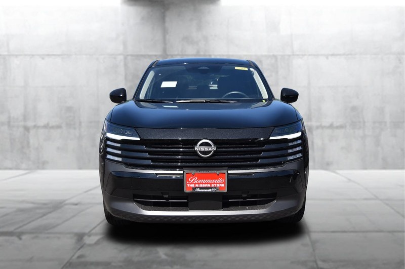 Nissan Kicks Vehicle Image 04