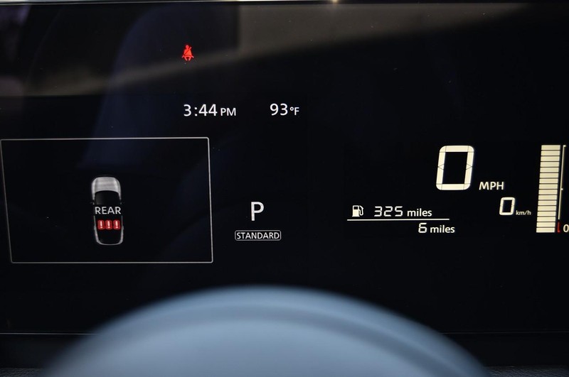Nissan Kicks Vehicle Image 11