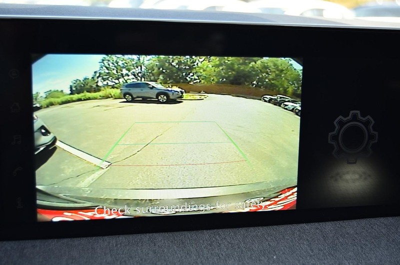 Nissan Kicks Vehicle Image 12