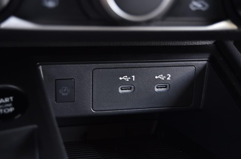 Nissan Kicks Vehicle Image 16