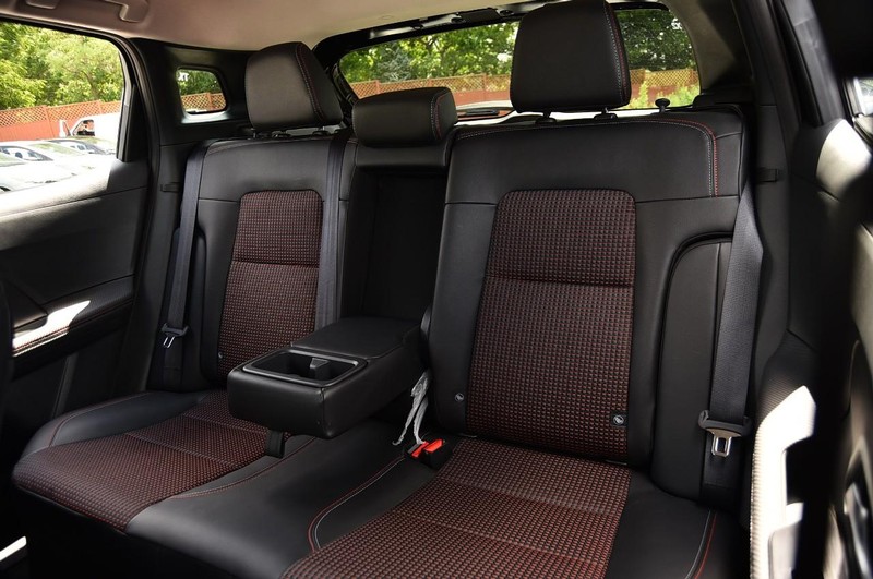 Nissan Kicks Vehicle Image 24