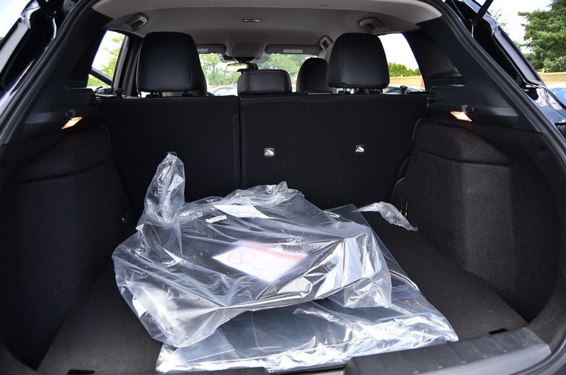 Nissan Kicks Vehicle Image 26