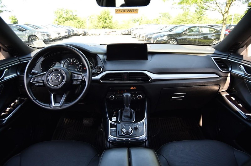 Mazda CX-9 Vehicle Image 08