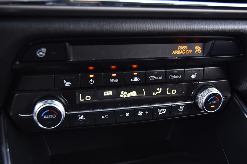 Mazda CX-9 Vehicle Image 15