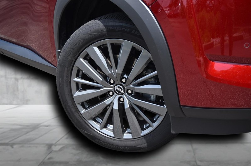 Nissan Pathfinder Vehicle Image 03