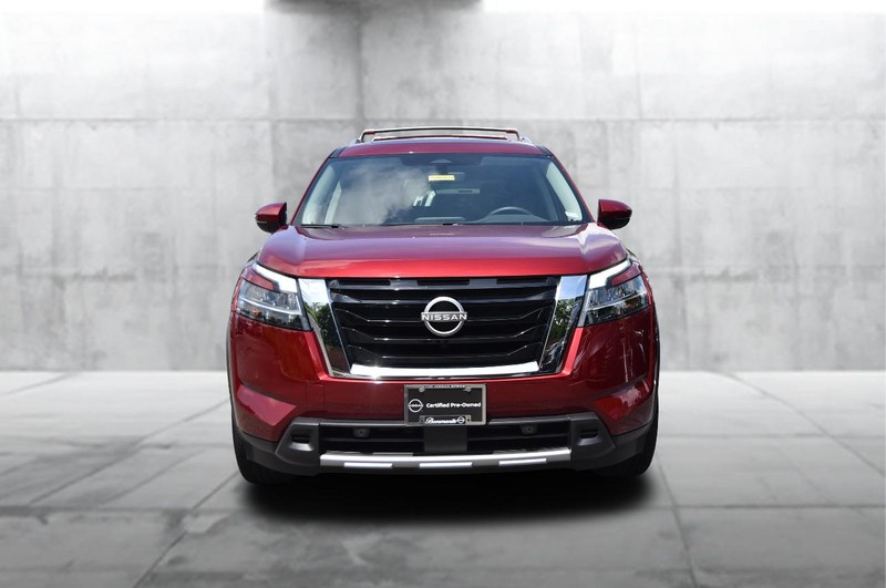 Nissan Pathfinder Vehicle Image 04