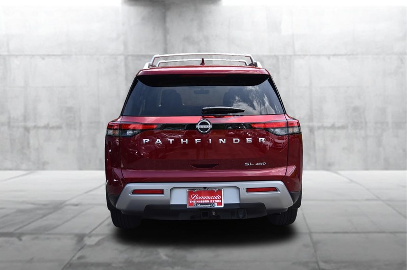 Nissan Pathfinder Vehicle Image 06