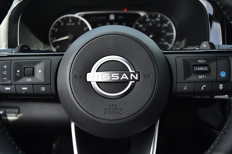Nissan Pathfinder Vehicle Image 21