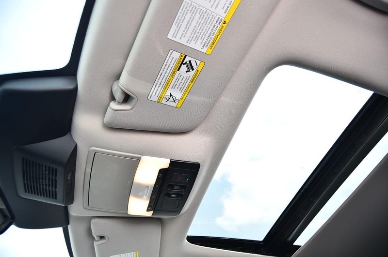 Nissan Pathfinder Vehicle Image 24