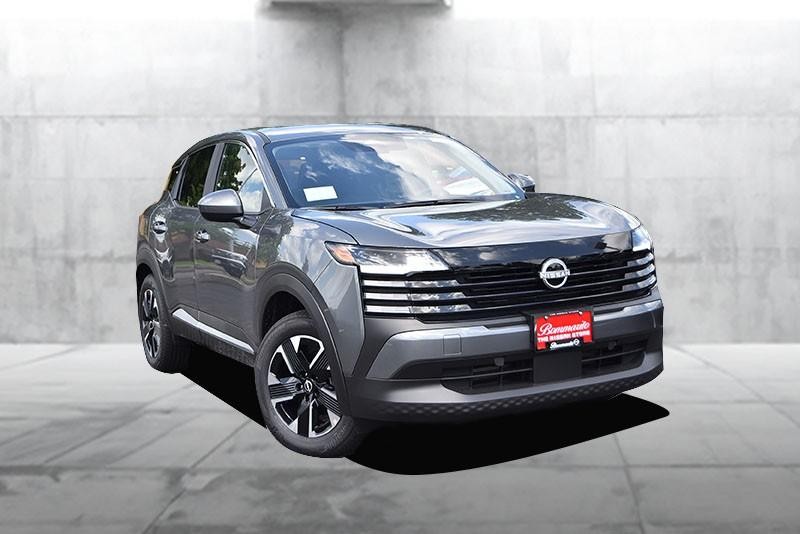 Nissan Kicks Vehicle Image 02