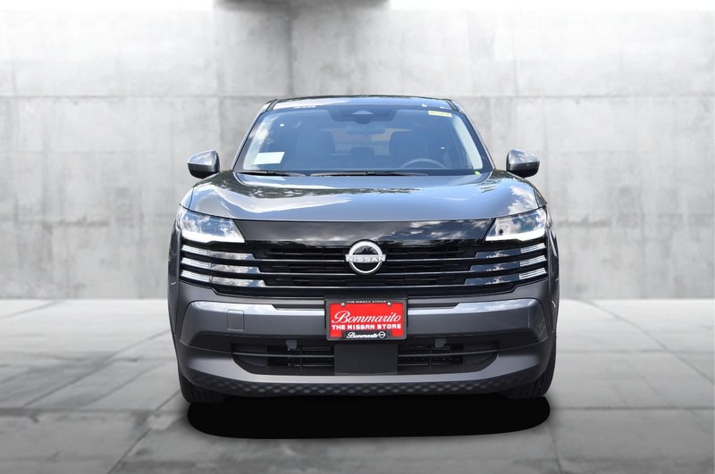 Nissan Kicks Vehicle Image 04