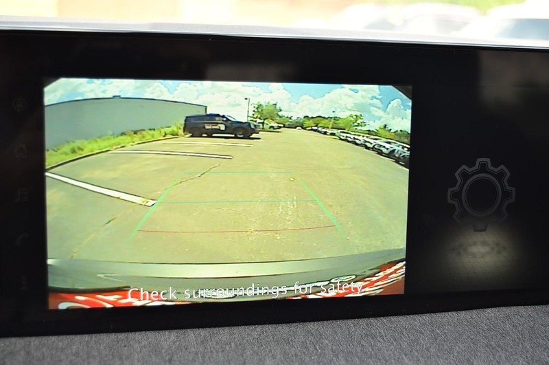 Nissan Kicks Vehicle Image 12