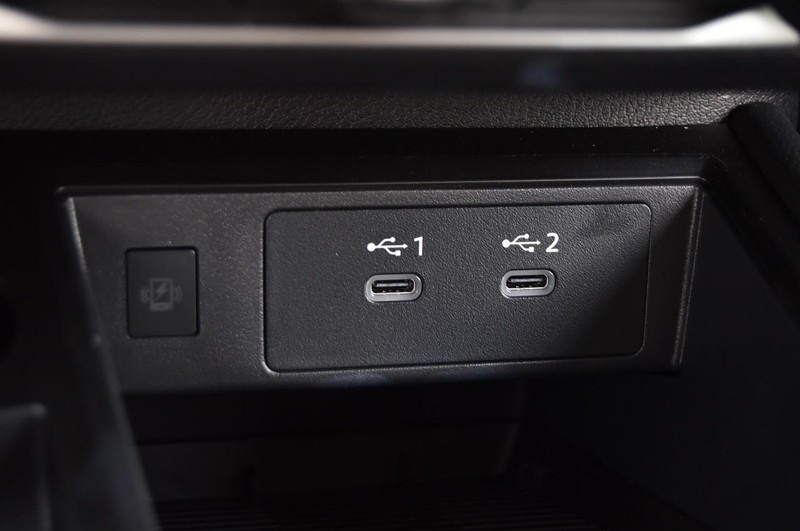 Nissan Kicks Vehicle Image 15